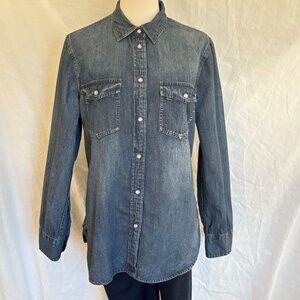 Jcrew Slim-fit chambray shirt. Size 10